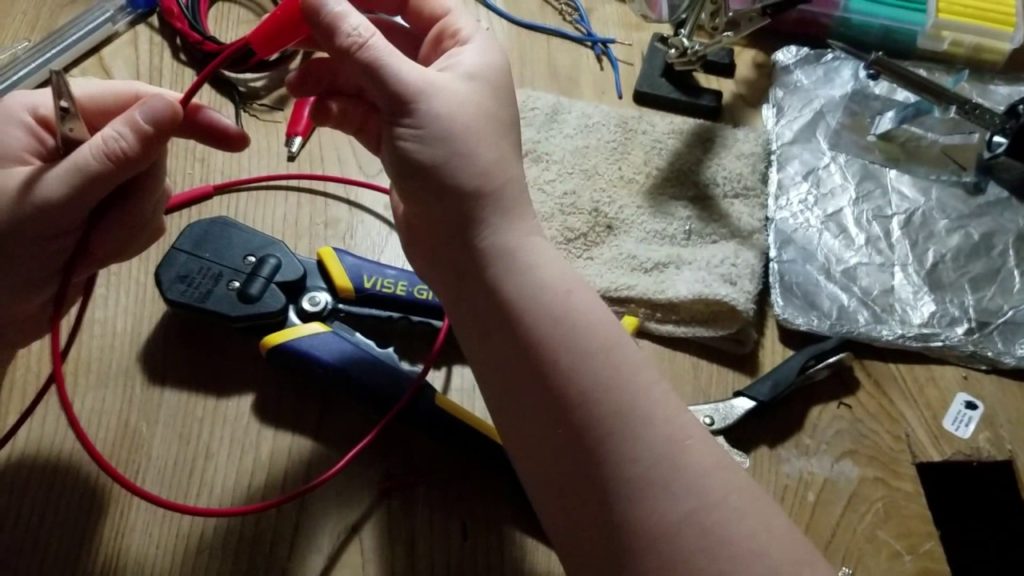 Building Mini Jumper Cables While Video Blogging: How I ended up full time in my vintage motorhome!
