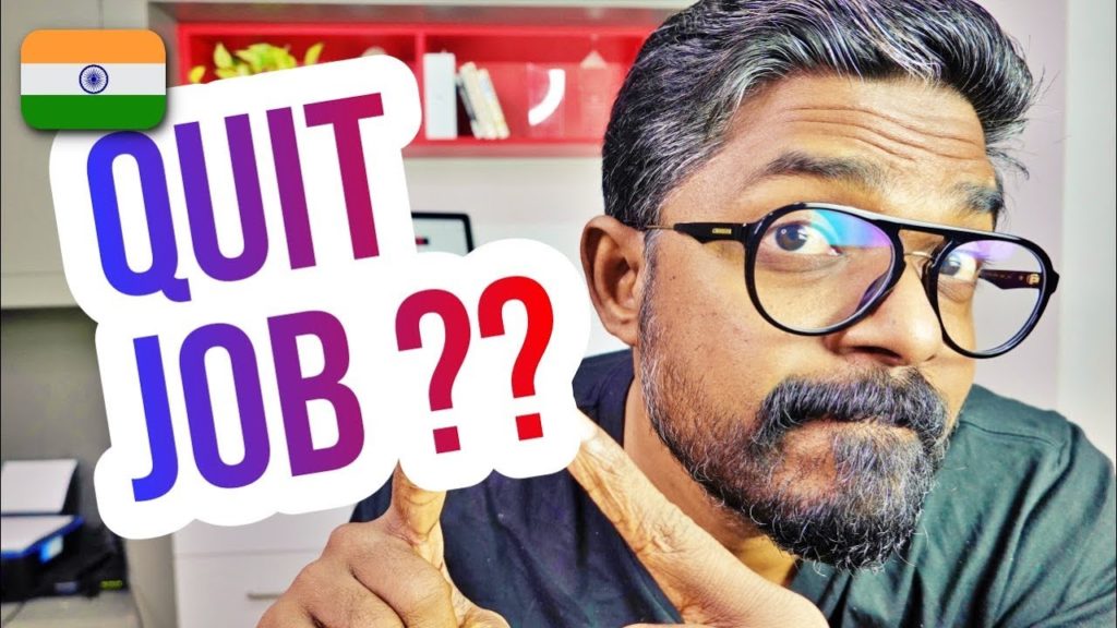 Should I Quit My Job to Start Blogging? #CareerAdvice #CareerTips #Blogging #Entrepreneurship