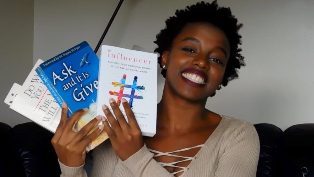 Top 3 Life Changing Books For Bloggers