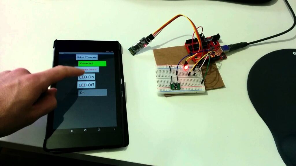 MIT App Inventor Bluetooth Tutorial Project - Arduino and Android Two-Way Communication