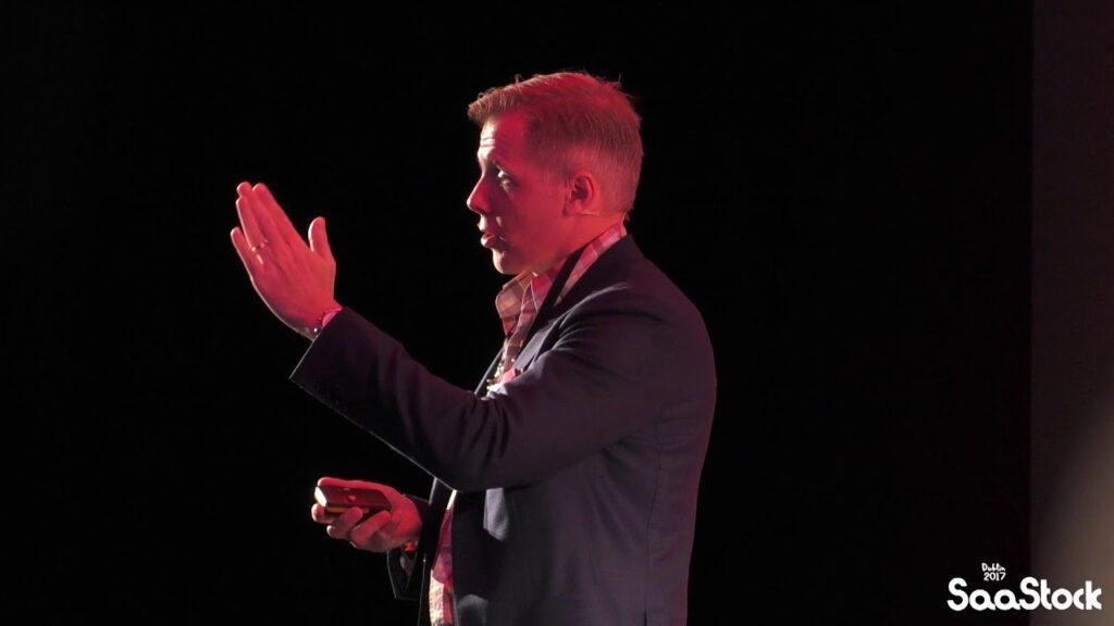 How to Build a Massive SaaS Business Selling to SMEs