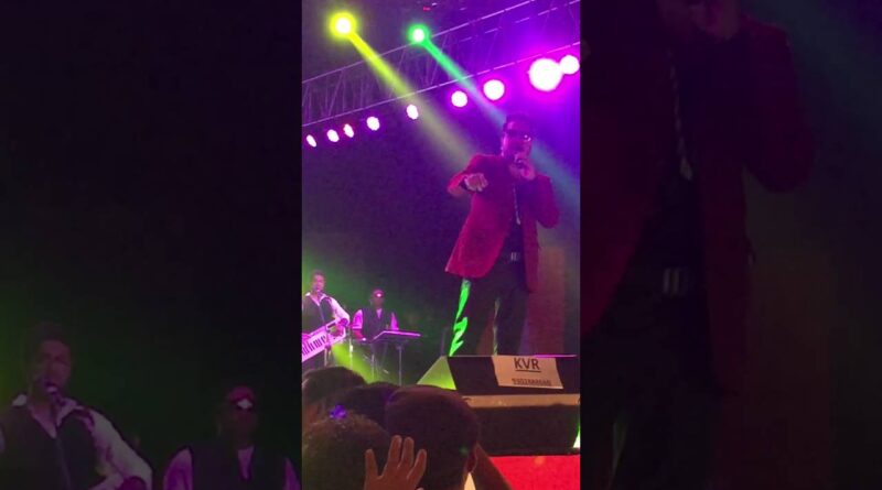 Mika singh stay live performance at aiims bhopal 1
