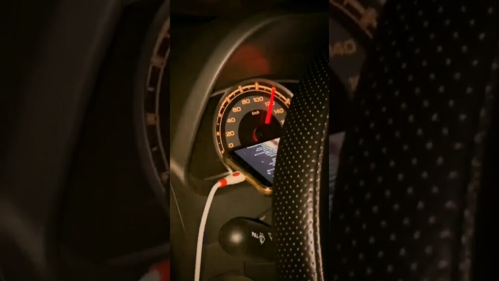 agra expressway night time automotive full display screen standing Excessive pace automotive. Apple ka telephone tujhe order krwa du 1