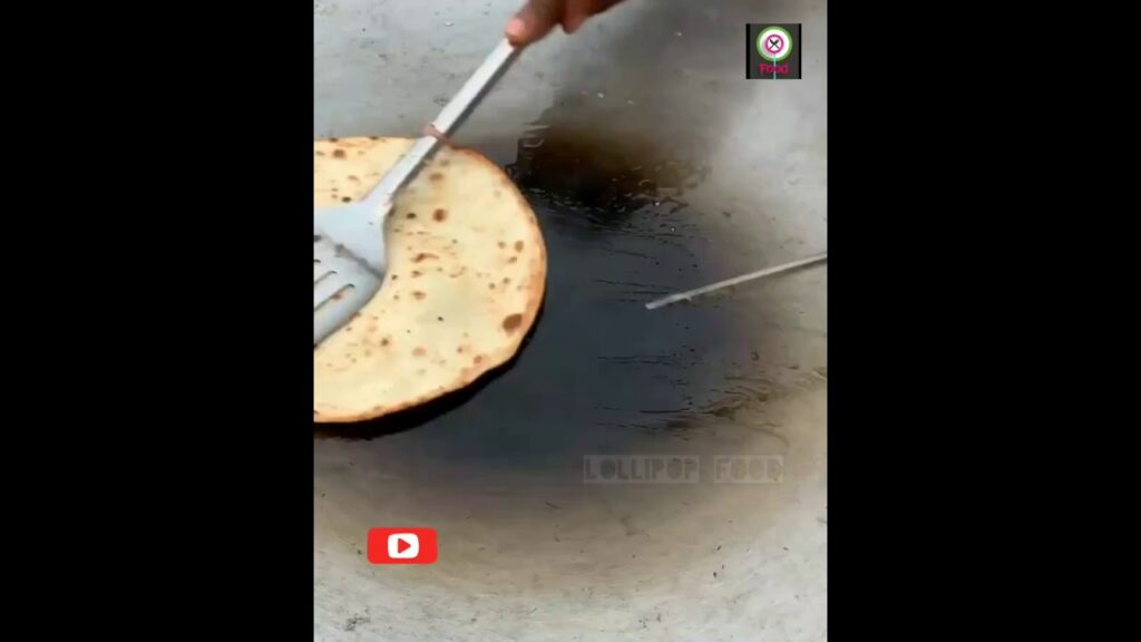 chaap paneer Roll | pune road meals | lollipop Meals #foodbloger #paneerroll #punefood #shorts 1