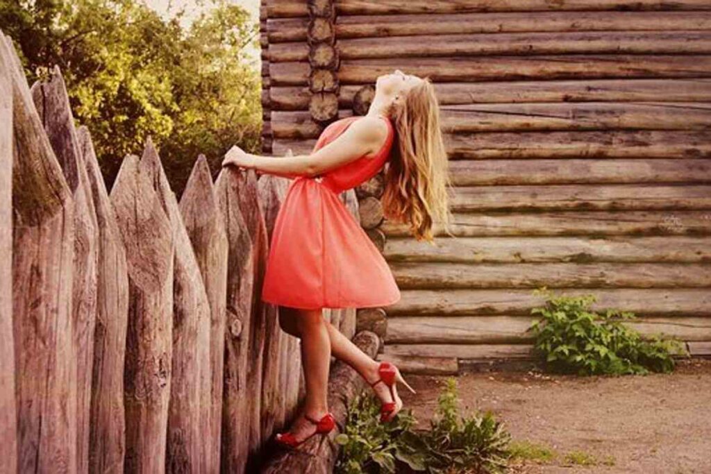 How To Dress Well Woman