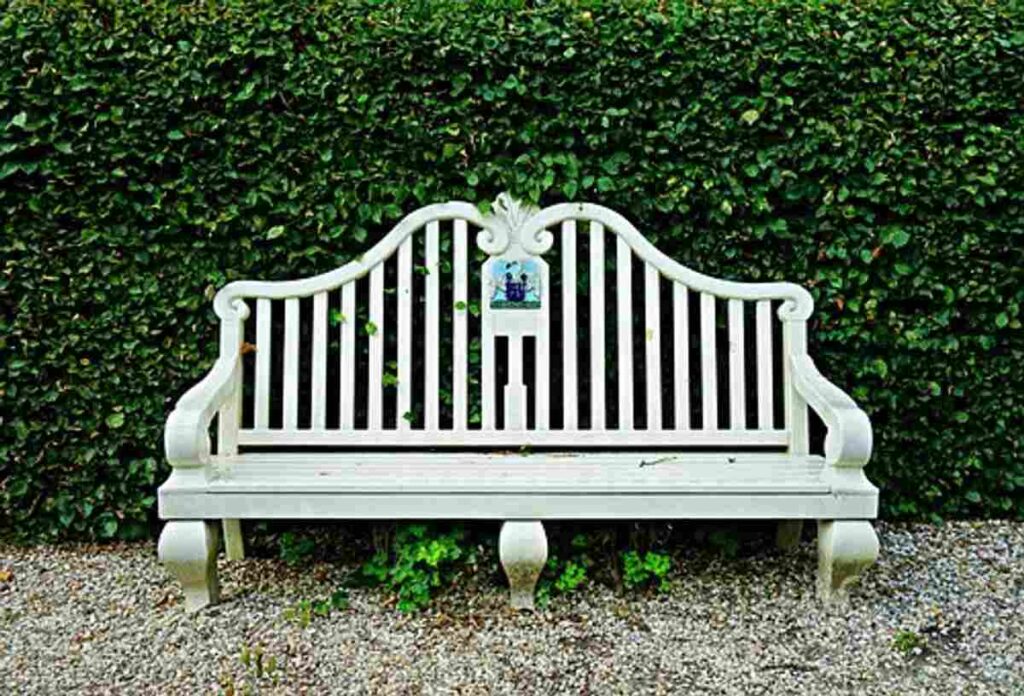 Hardwood and Softwood Garden Furniture