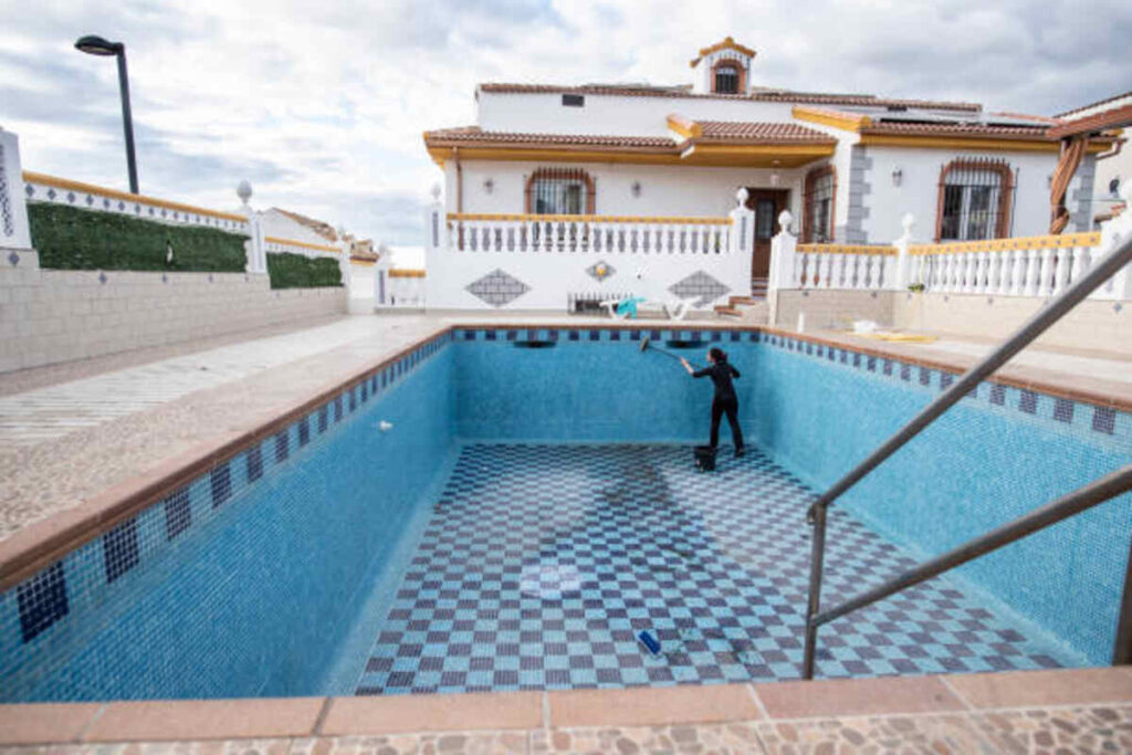 Pool Tile Cleaning Las Vegas