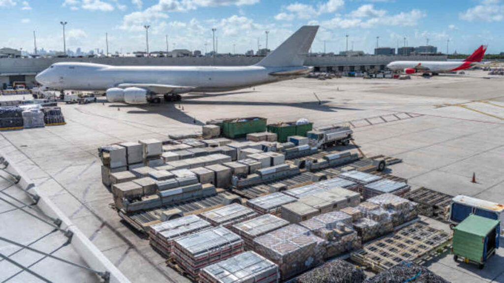 Browsing through Ocean Freight Options inside Houston 1