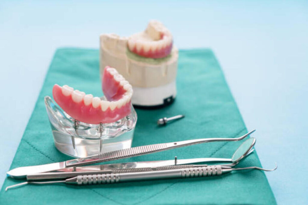 Complete Dentures: Care and Maintenance Tips 1 complete dentures