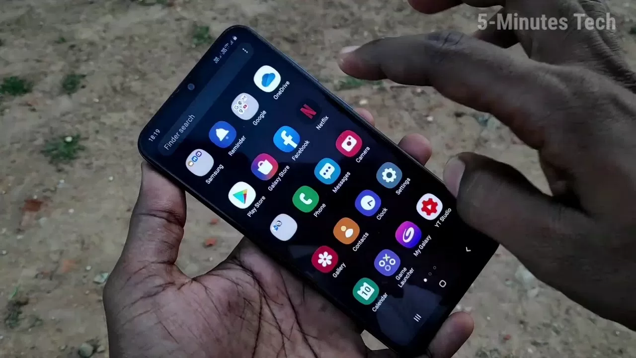 How to change or reduce app icon size in Samsung Galaxy A30s