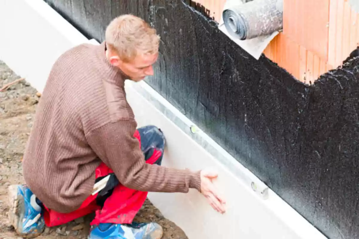 crawl space waterproofing